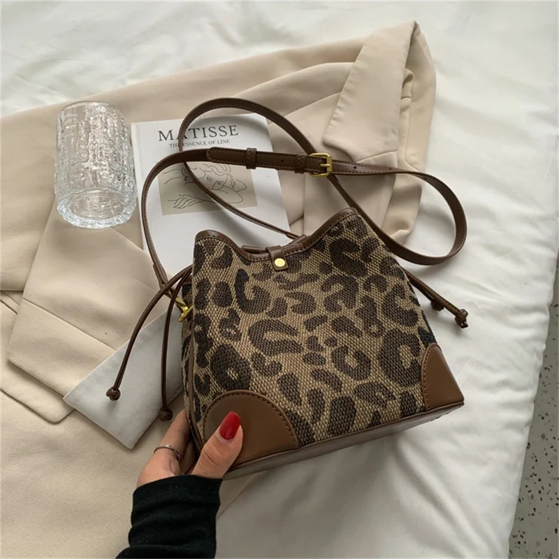 Sac seau Léopard