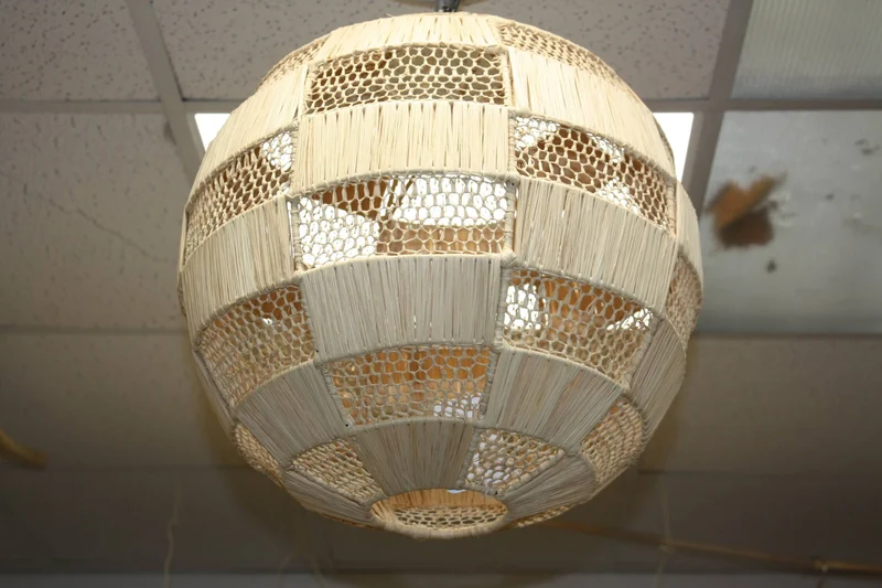 ABAT JOUR Rond Paille RAPHIA Tressée - Suspension boule Luminaire - Tressage ajouré - Décoration Bohème - Fait Main - 2 Tailles au choix