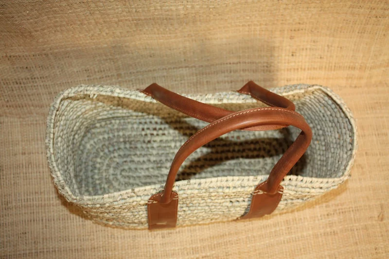 SUPERBE Panier en palmier - Anses Longues et contour cuir - Sac paille cabas osier rotin idéal courses, plage, marchés ...