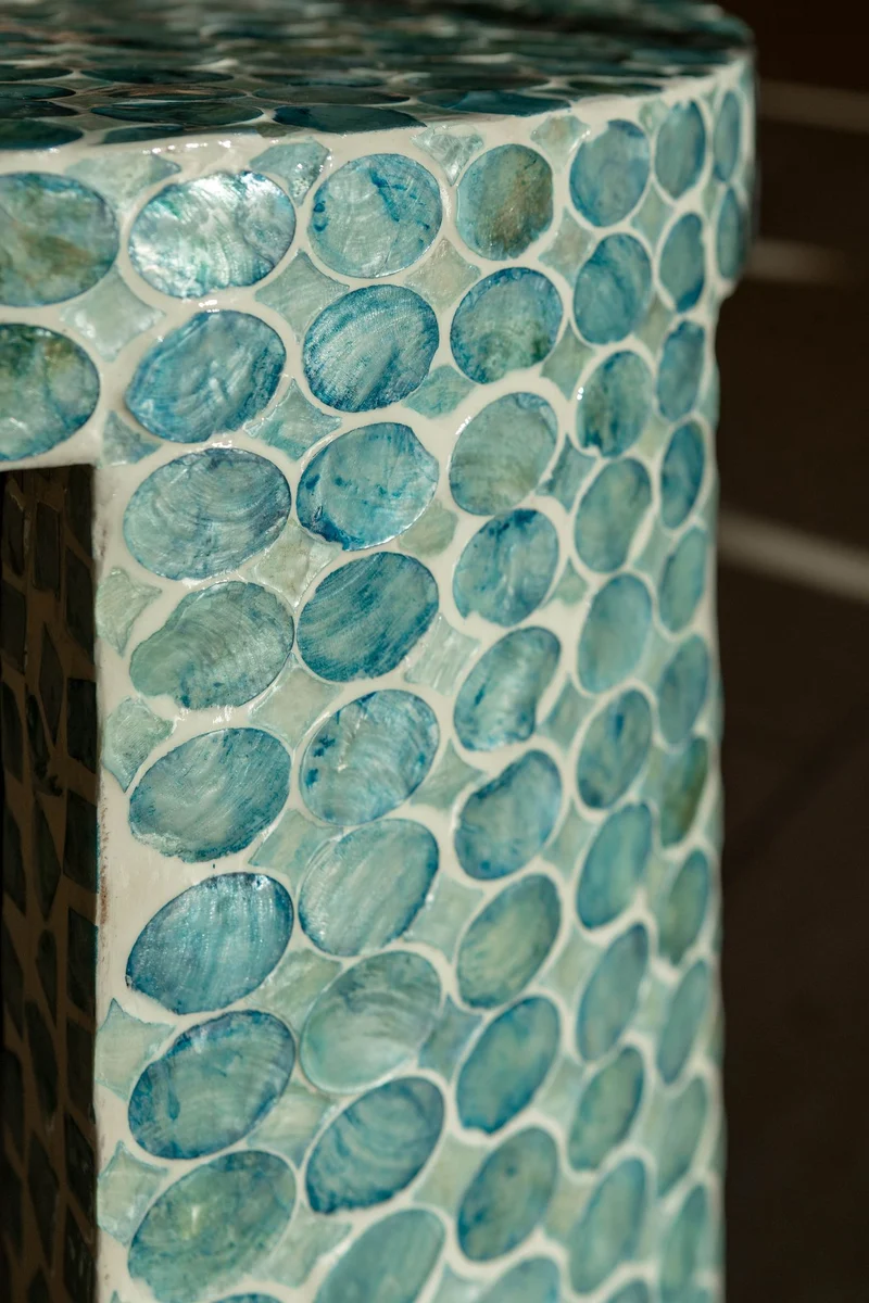 Solna - Meuble d'appoint en coquilles de Capiz bleu