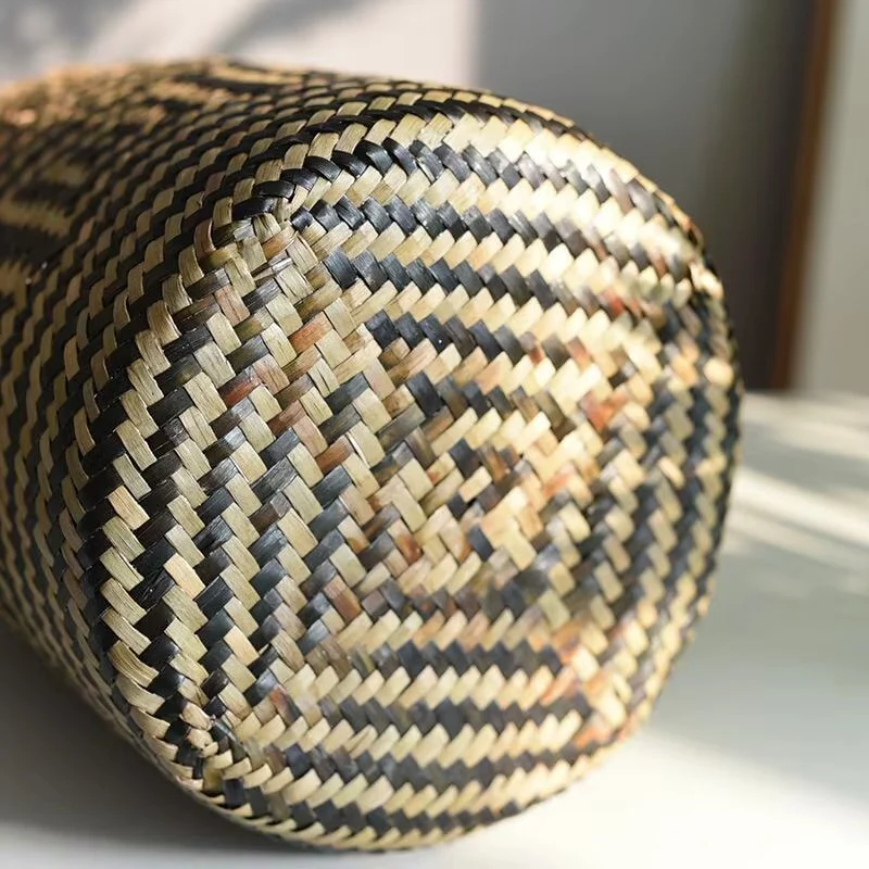 Pot de Fleur en Rotin à Motifs Géométriques