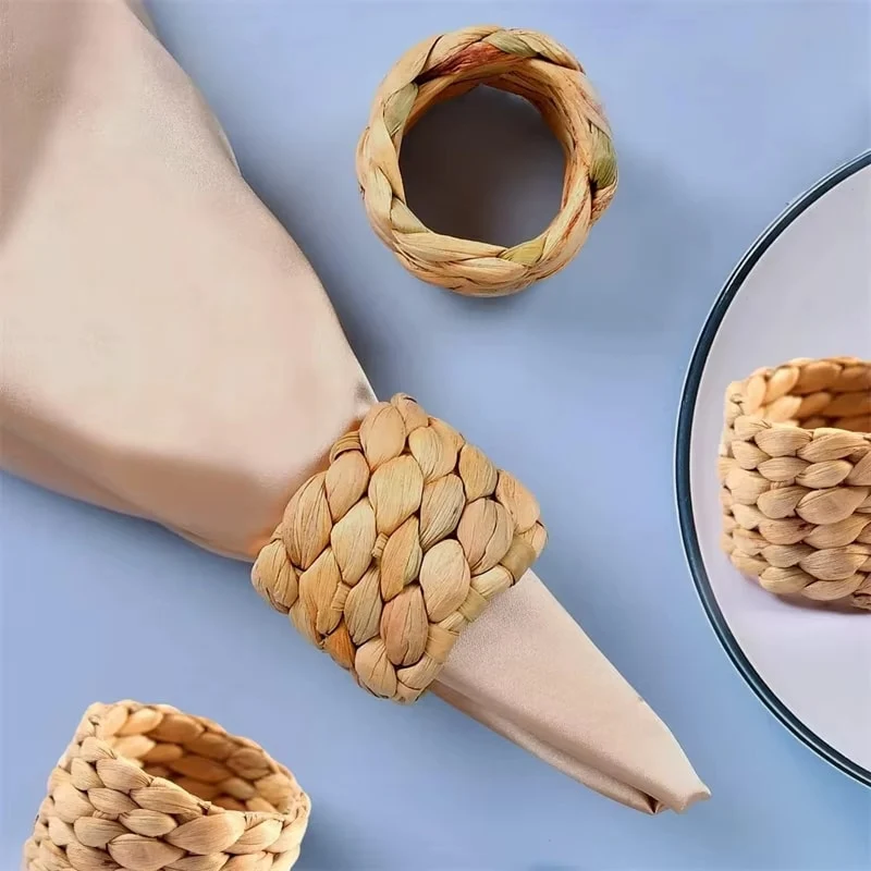 Rond de Serviette Tressé en Rotin