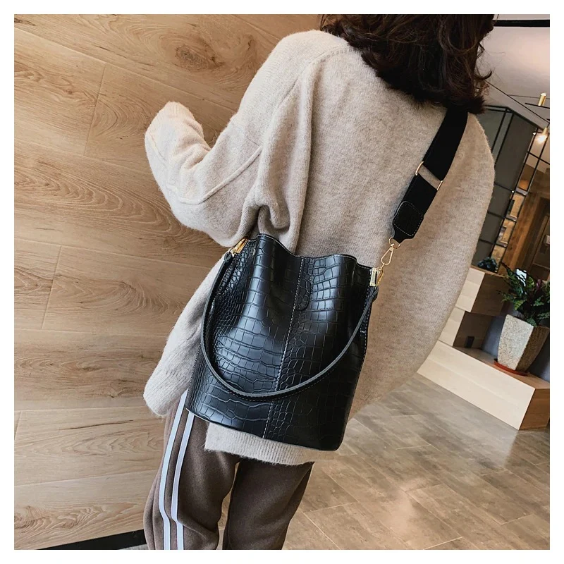 Sac Seau croco noir