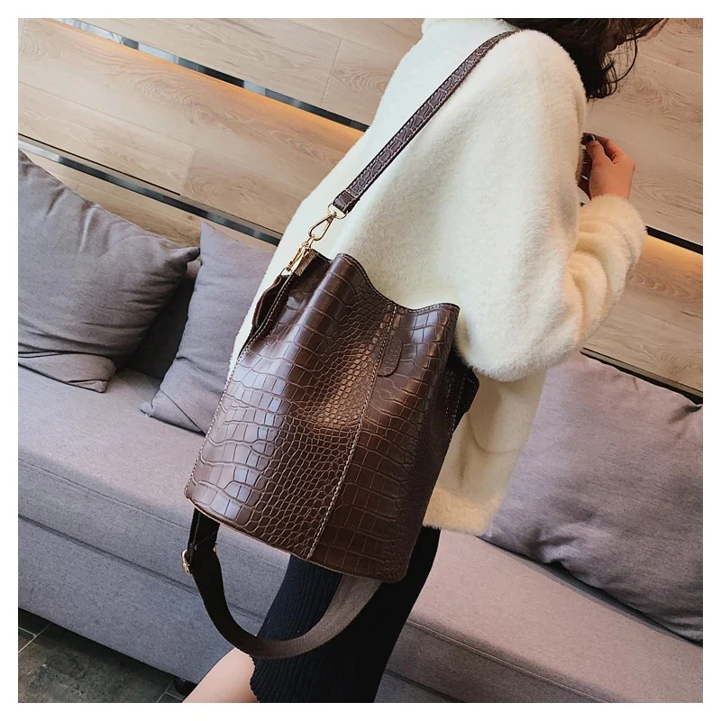 Sac Seau croco marron