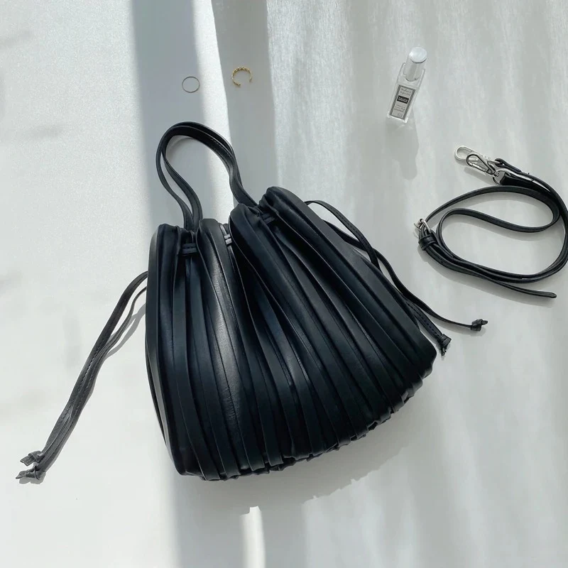 Sac plissé en noir