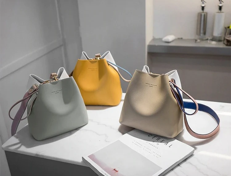 Sac seau triangle gris et rose