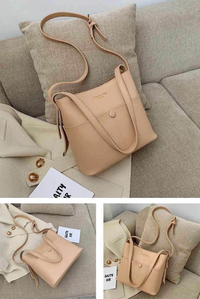 Sac seau crème avec poches