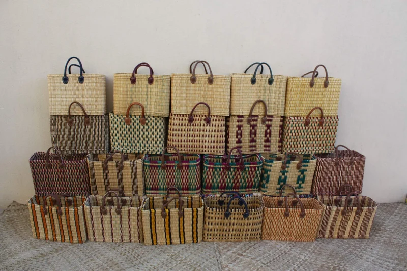 Grand Panier XXL Solide en Osier - Idéal pour le Marché, les Courses et la Plage - Tressé à la Main
