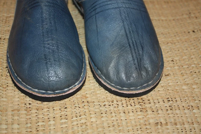 Babouches en cuir, chaussons en cuir, mules en cuir - BLEU - confortables, facile à enfiler, artisanales - Homme & Femme - Du 36 au 45 !