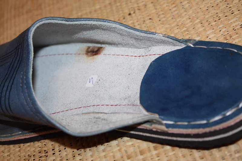 Babouches en cuir, chaussons en cuir, mules en cuir - BLEU - confortables, facile à enfiler, artisanales - Homme & Femme - Du 36 au 45 !