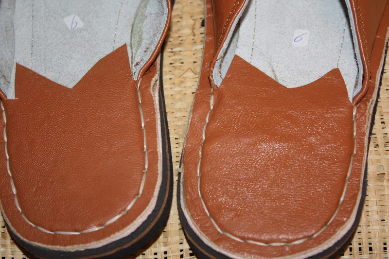 Babouches en cuir, chaussons en cuir, mules en cuir - confortables, facile à enfiler, artisanales - Homme & Femme - Du 36 au 45 !