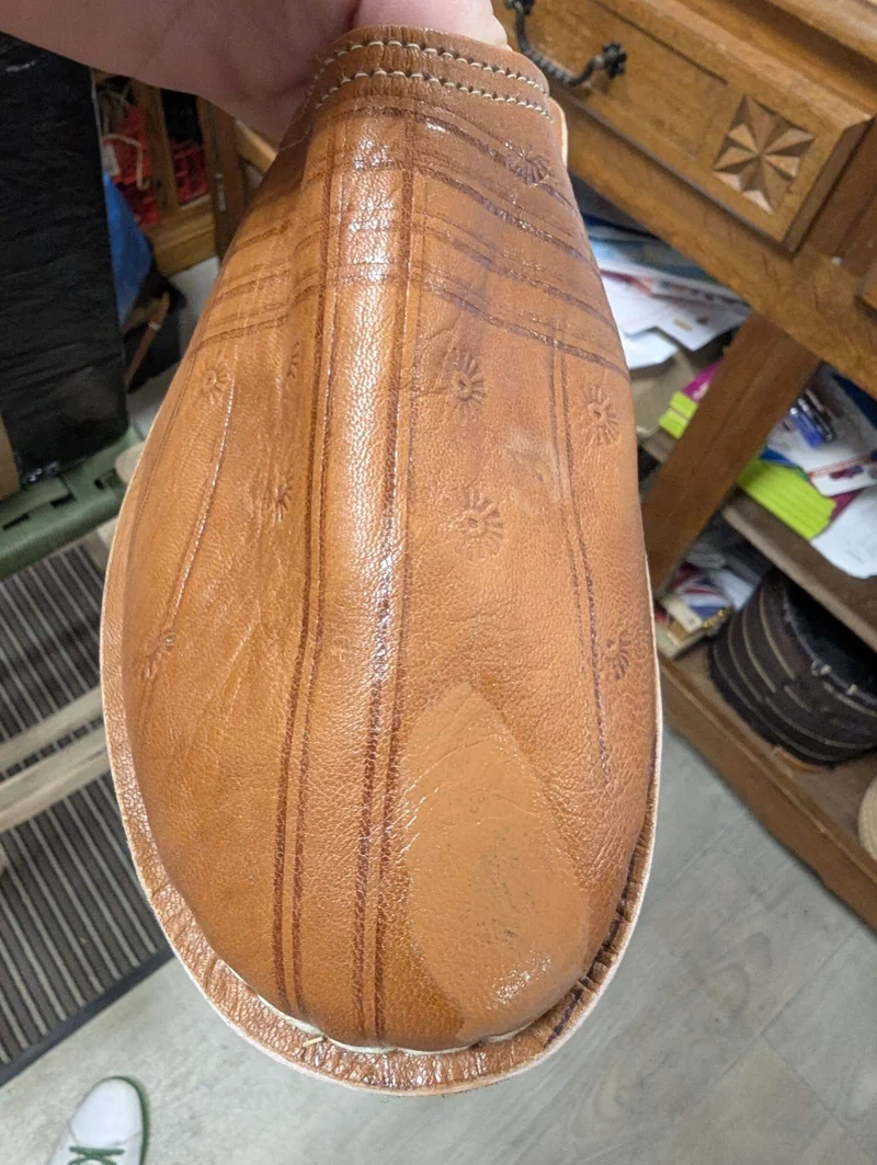 Babouches en cuir, chaussons en cuir, mules en cuir - confortables, facile à enfiler, artisanales - Homme & Femme - Du 36 au 45 !