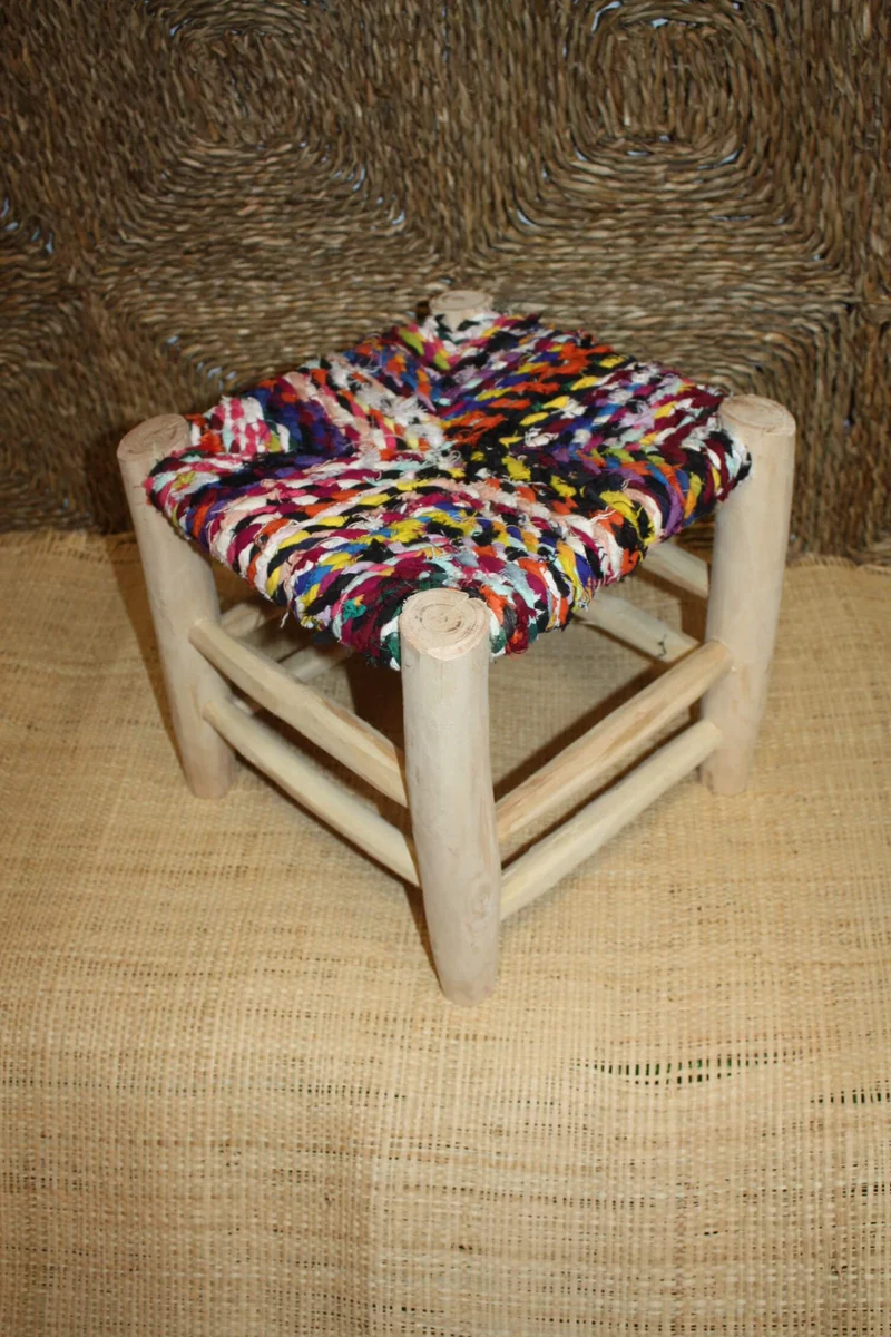 TABOURET MAROCAIN - Bois d'Eucalyptus & Tissu recyclé - Artisanat Naturel - Décoration Durable