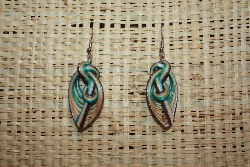 Boucles d'oreilles en Bambou - Artisanat Fait Main - Légères et colorées !