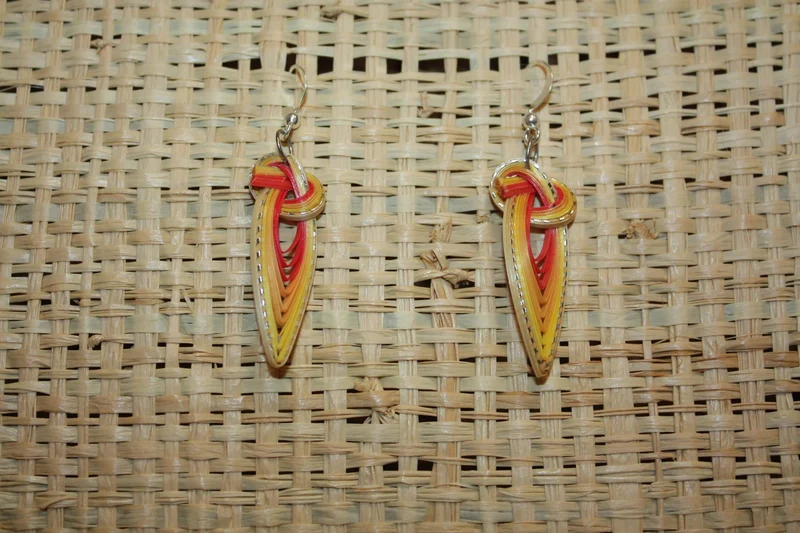 Boucles d'oreilles en Bambou - Artisanat Fait Main - Légères et colorées !