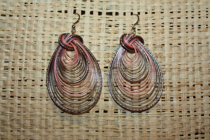 Boucles d'oreilles en Bambou - Artisanat Fait Main - Légères et colorées !