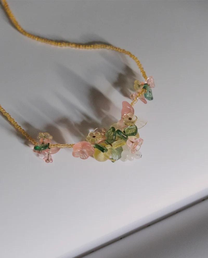 Collier en pâte de verre