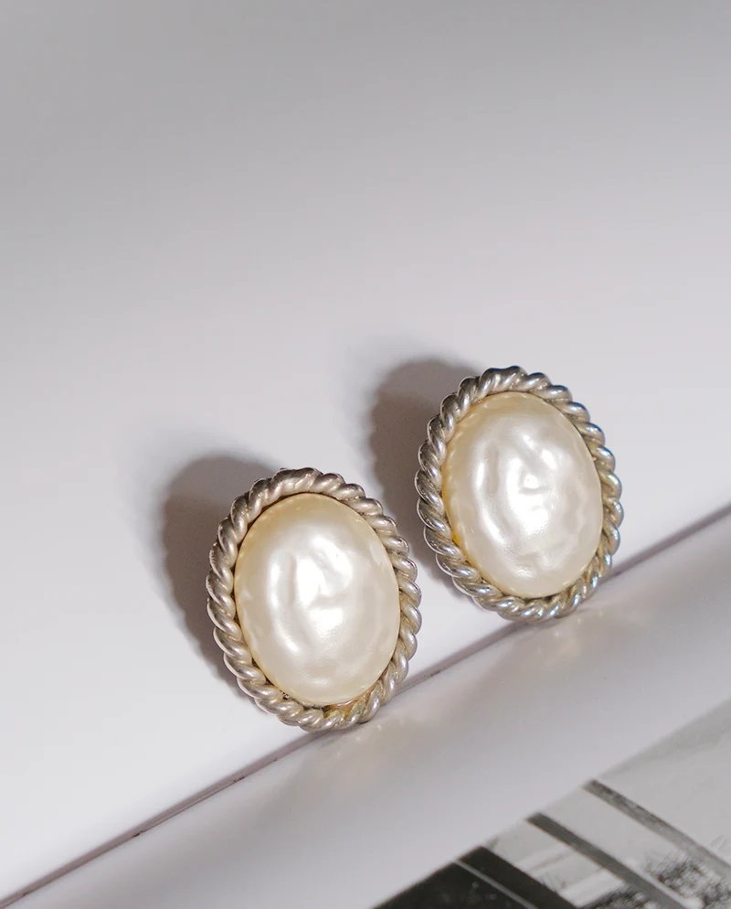 Clips d'oreille signés Édouard Rambaud, vintage