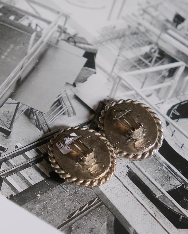 Clips d'oreille signés Édouard Rambaud, vintage