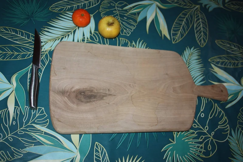 Planche à découper ARTISANALE en BOIS de NOYER - Plateau à Fromage, planchette apéro, dessous de plat ...