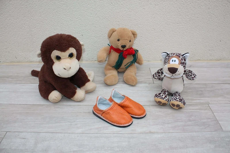 CHAUSSONS Babouches ENFANT en cuir - 4 COULEURS au choix - Du 23 au 35 - 100% Artisanal -