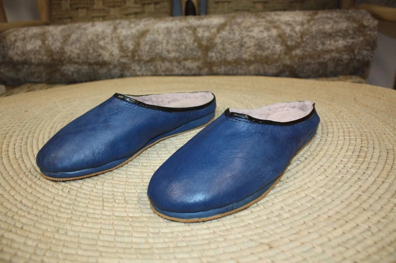 Confortables Chaussons ouverts en CUIR - fourrure Chaude - Bleu Jeans - Couture "cousu retourné" - Homme et Femme - Du 35 au 45