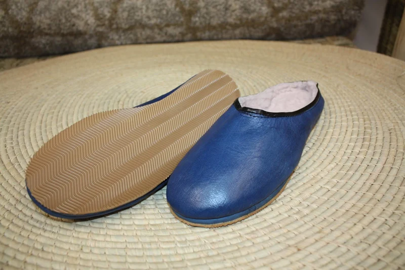 Confortables Chaussons ouverts en CUIR - fourrure Chaude - Bleu Jeans - Couture "cousu retourné" - Homme et Femme - Du 35 au 45