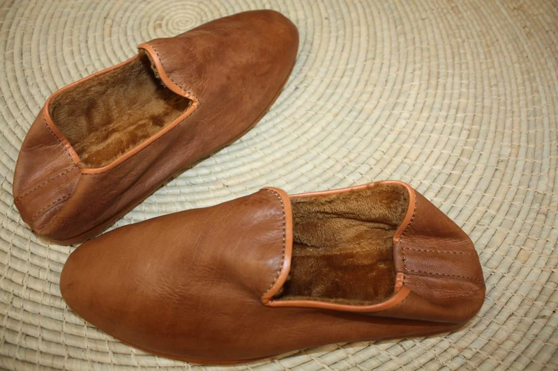 Chaussons CUIR - Chaud & Confortable - Marron Camel - Talons pliables - Couture "cousu retourné" - Homme et Femme - Du 36 au 46
