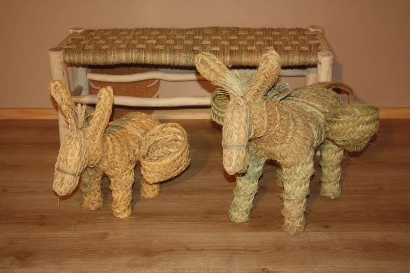 Décoration ANE Tressé en Palmier - Artisanal paille rotin osier plantes fleurs - 2 TAILLES au choix -