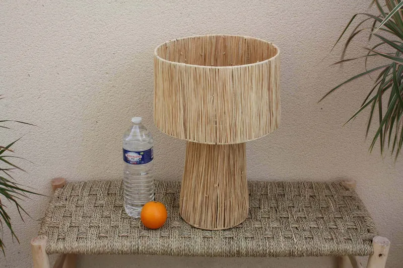 LAMPE de Chevet ou de Salon en RAPHIA - ARTISANAL Fait Main - paille rotin osier