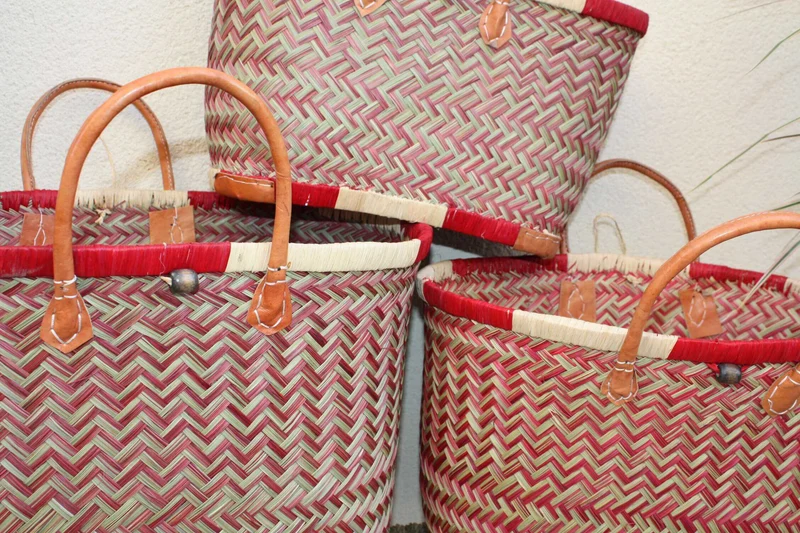 Sac Cabas de courses - PANIER de MADAGASCAR - Rouge & Naturel - Tressé Main - 3 tailles au choix - marché plage osier paille