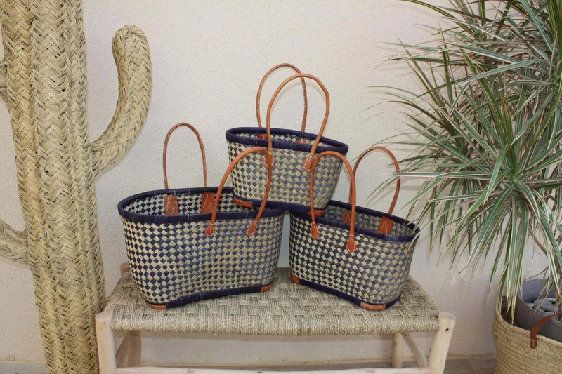 Beau panier à courses - MADAGASCAR - Sac Cabas DAMIER Bleu & Naturel - Tressé à la main - 3 tailles au choix - plage osier paille