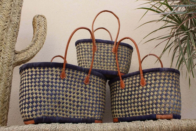 Beau panier à courses - MADAGASCAR - Sac Cabas DAMIER Bleu & Naturel - Tressé à la main - 3 tailles au choix - plage osier paille