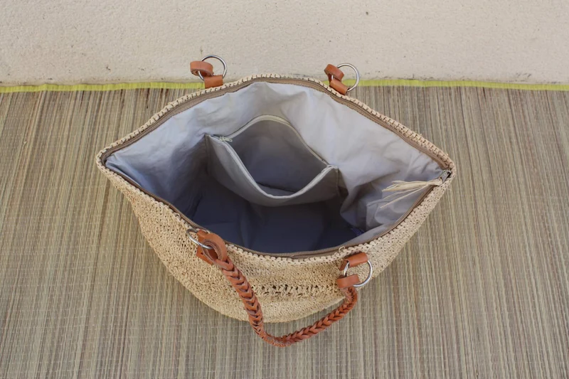 SAC CROCHET RAPHIA - Anses Tresses Cuir - Fond Rond - Poche intérieure - Naturel - Fait Main - Artisanat de Madagascar -