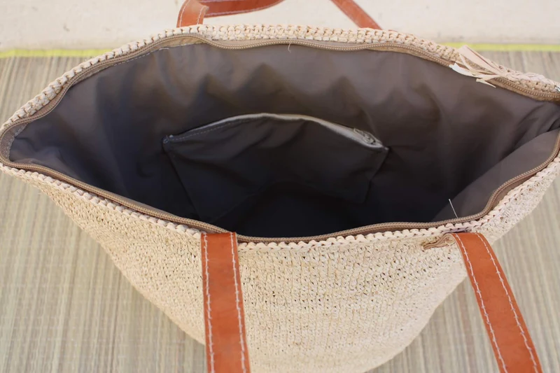 SAC CROCHET RAPHIA - Anses Longues Cuir - Fond rond & Poche intérieure - Entièrement Fait Main - Artisanat Madagascar -