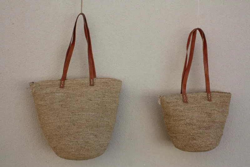 SAC CROCHET RAPHIA - Anses Longues Cuir - Fond rond & Poche intérieure - Entièrement Fait Main - Artisanat Madagascar -
