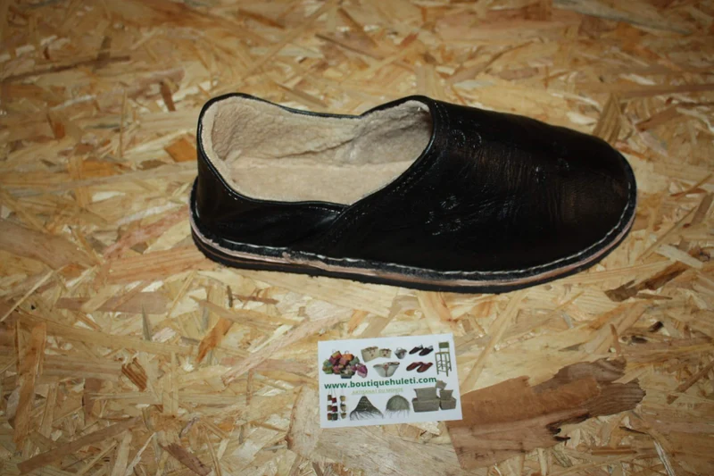 BABOUCHES NOIRES FOURRÉES - Polaire & Cuir - Chaleur et Confort - 100% Artisanal - Homme / Femme - Du 38 au 45 -