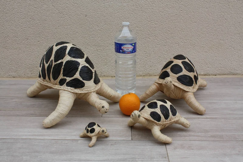 Superbe TORTUE en RAPHIA - Tressé Main - 4 TAILLES - Artisanat de Madagascar - Décoration Sculpture Statue