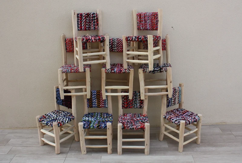 BELLE CHAISE ENFANT - en Bois de Citronnier et Tissu Recyclé - Artisanal - Marocaine - Solide - Durable -