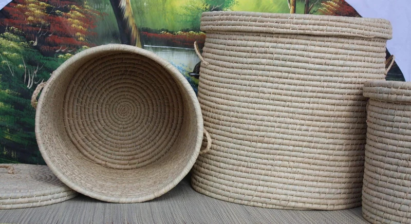Panier à linge Rond - TRESSÉ MAIN en RAPHIA - Corbeille avec couvercle - osier paille rotin -