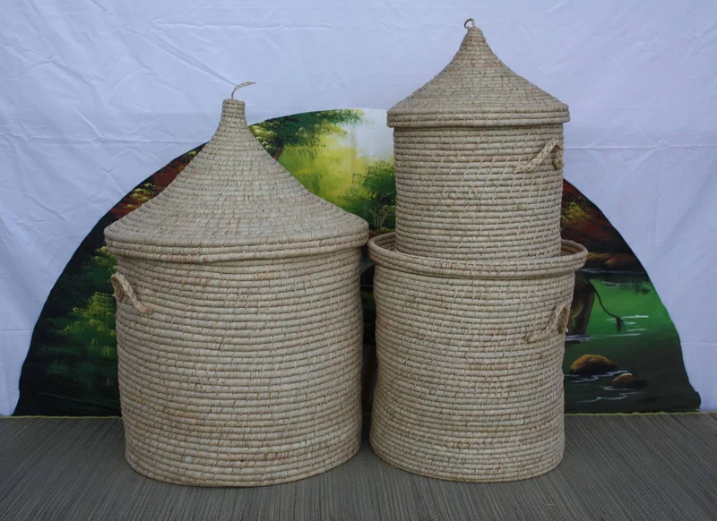 Panier à linge Rond - TRESSÉ MAIN en RAPHIA - Corbeille osier paille rotin - Chapeau Pointu