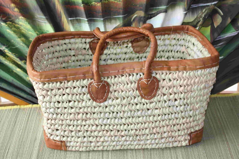 SUPERBE Panier en palmier nain - Anses et bordures cuir - Sac , cabas , paille , osier , rotin , courses , deco , plage, marchés ...