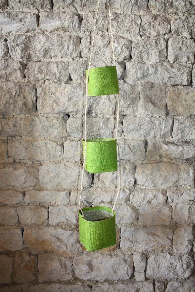 3 paniers suspendus - Porte plantes ou épices - Petits pots de rangement SUPERBE DECO - rabane osier rotin