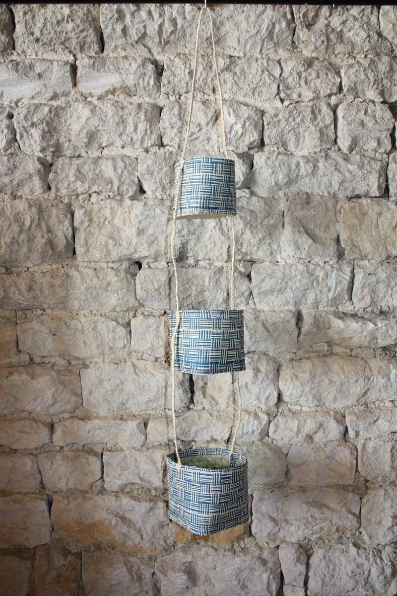 3 paniers suspendus - Porte plantes ou épices - Petits pots de rangement SUPERBE DECO - rabane osier rotin