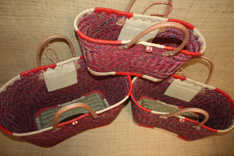 Cabas à courses Panier ARTISANAL MADAGASCAR - Naturel & Rouge - Tressé à la main - 3 tailles au choix - osier rotin paille