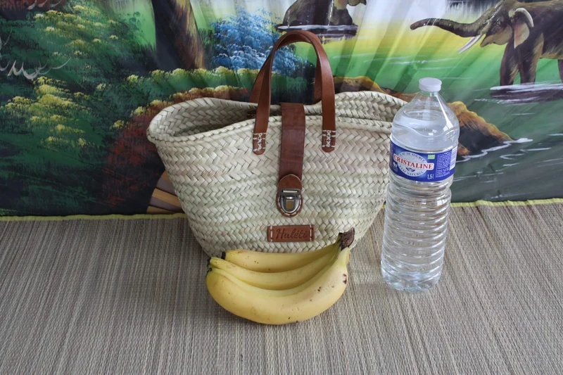 Superbe Panier Anses Cuir Fermeture Valise - Cabas Sac marchés course plage panier osier, rotin, paille...