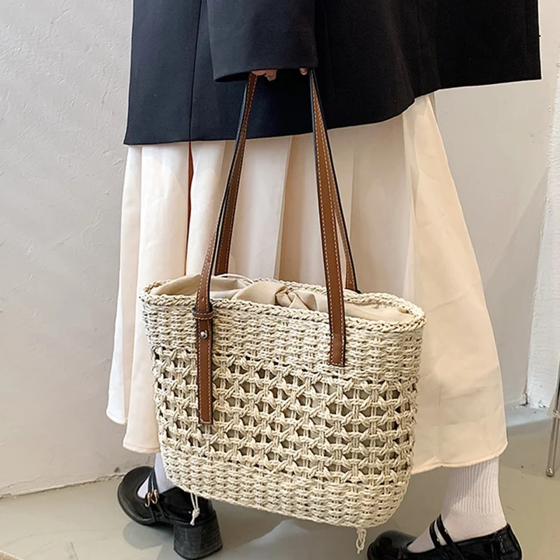 Sac à main beige tendance de plage en paille pour femme