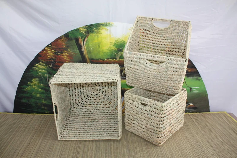 Panier Corbeille de rangement carré - ARTISANAL en Palmier - Coffre bac osier rotin