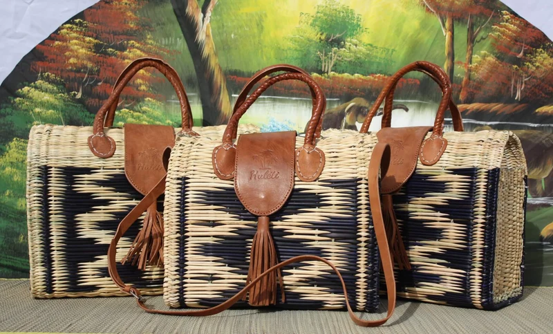 Panier Valise Bleu fermeture Cuir Magnétique - Superbe Sac à main original - CRÉATION UNIQUE HULÉTI