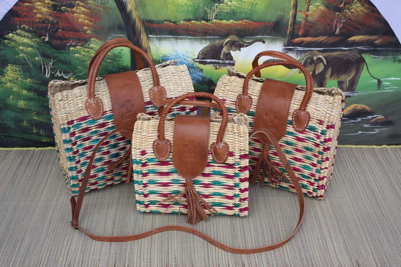 Panier Valise Bicolore fermeture magnétique - JONC + CUIR - Sac à main Tressé main - CRÉATION UNIQUE HULÉTI